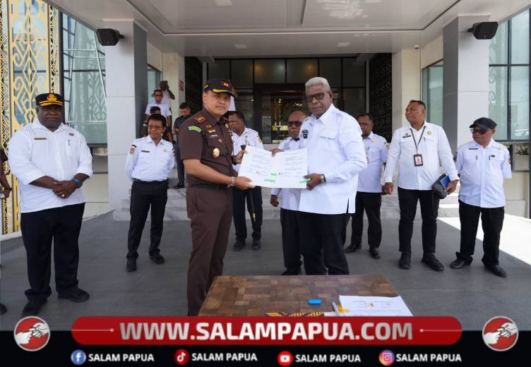 Kejari Terima Bantuan Mobil Dan Sejumlah Fasilitas Dari Pemkab Mimika