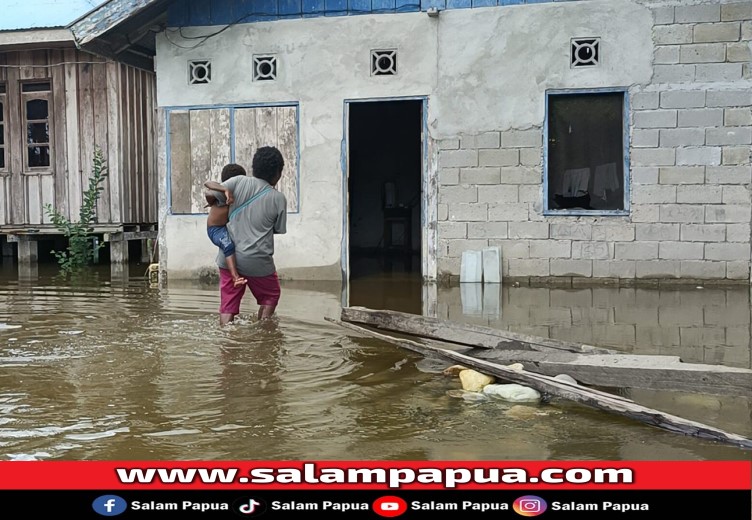 Kali Piuga Meluap, SP5 Timika Terendam Banjir Dan Jalan Terputus