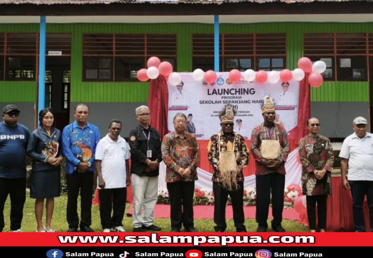 Gubernur Meki Nawipa Launching Program Sekolah Sepanjang Hari Di SD Inpres Nifasi Nabire