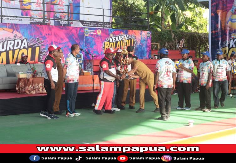 Buka Kejurda Bola Voli Piala Gubernur Cup I, Nawipa: Satukan Olahraga Di Papua Tengah