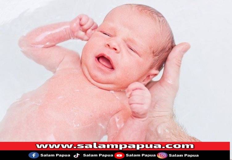 Water Birth, Ketahui Keuntungan Dan Risikonya