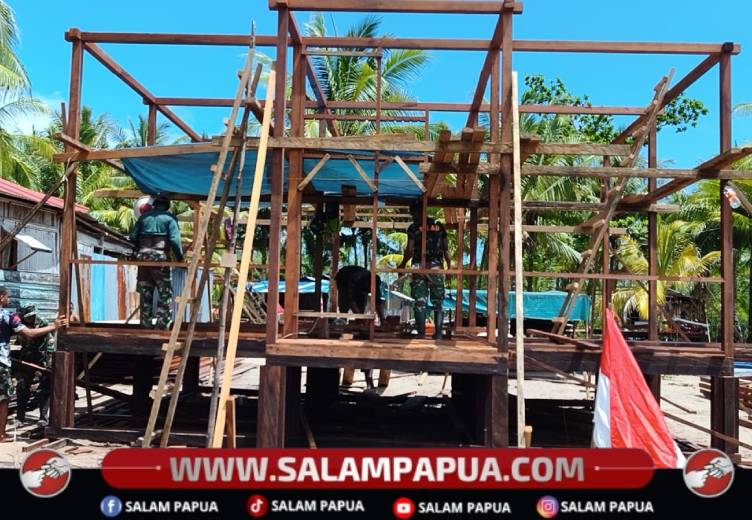 Pembangunan Rumah TMMD Di Keakwa Melaju, Tahap Rangka Dinding Resmi Dimulai