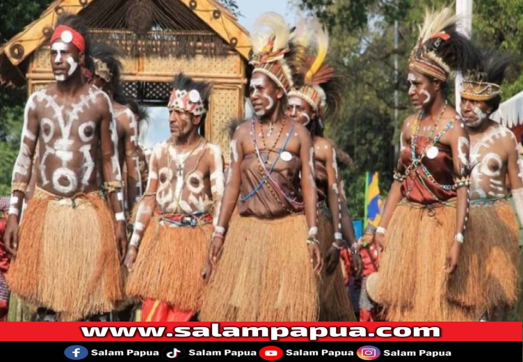 Berikut Berbagai Jenis Pakaian Adat Papua Yang Menarik Diketahui