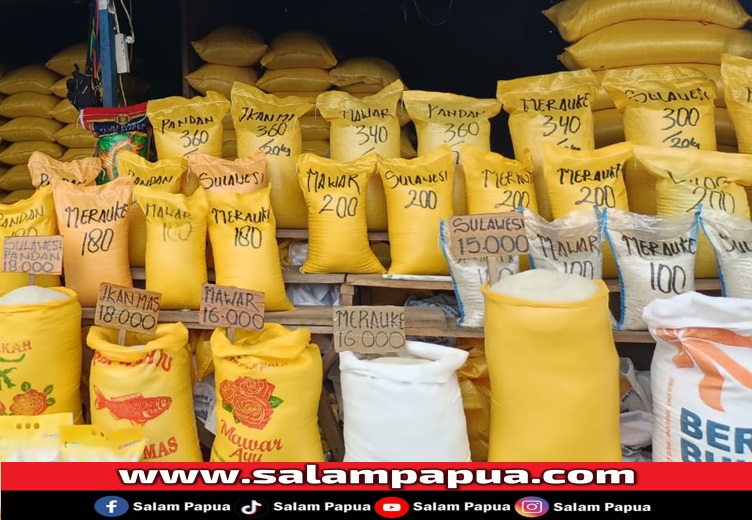 Pasokan Lancar, Harga Beras Di Pasar Sentral Timika Kembali Normal