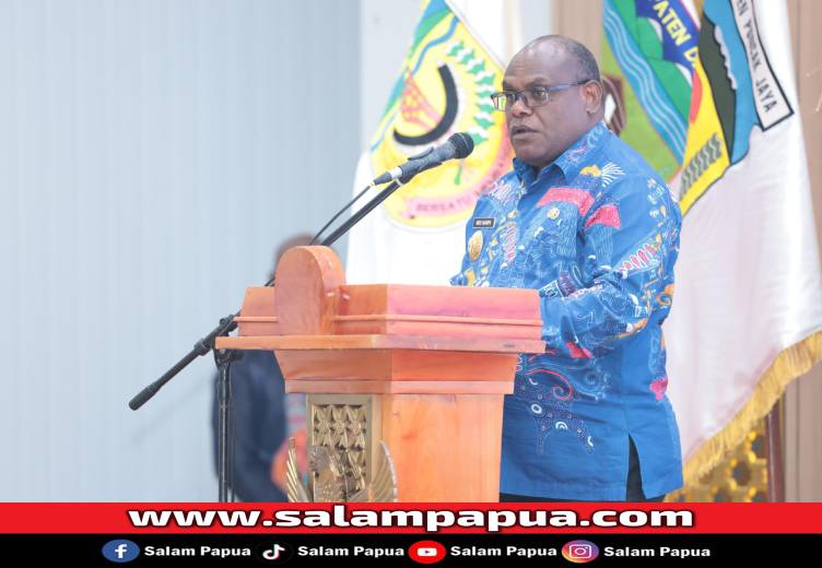 Kado Nataru 2025, Gubernur Meki Nawipa Salurkan Rp22,9 Miliar Untuk Mahasiswa Papua Tengah