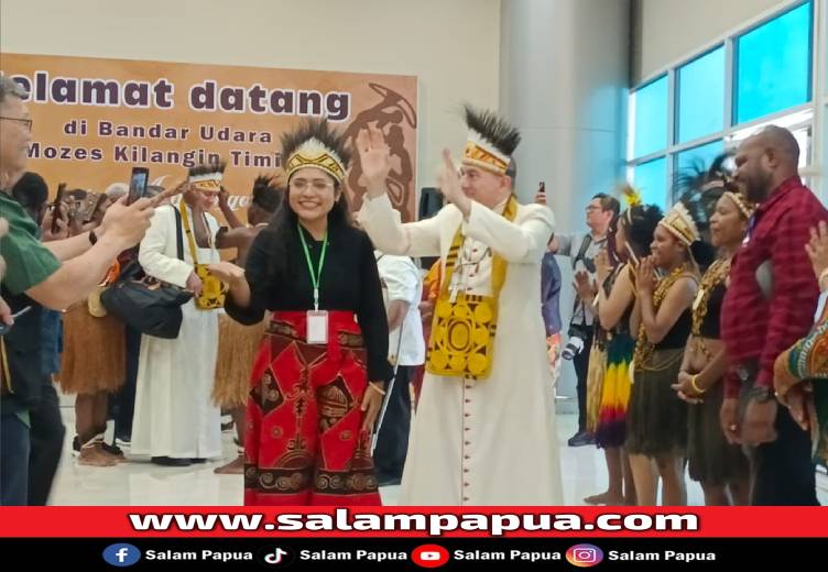 Dijemput Meriah, Duta Besar Vatikan Tiba Di Timika