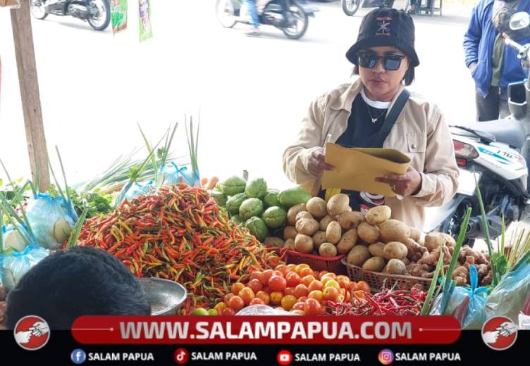 Harga Bahan Pokok Di Pasar Sentral Timika Cenderung Stabil, Cabai Dan Bawang Turun